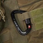 carabiner-with-auto-twist-lock